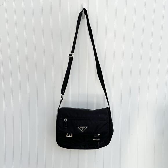 Prada Black Tessuto Nylon Messenger Crossbody Bag Purse Logo Triangle - Picture 2 of 7